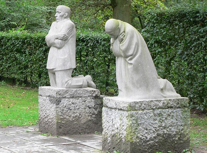 The Grieving Parents Memorial by Kathe Kolwitz